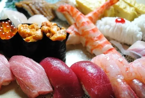 【洲本】鮨大 立喰い部 大ちゃん 島海月店