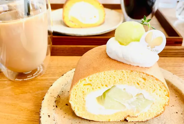 CAFE MANA