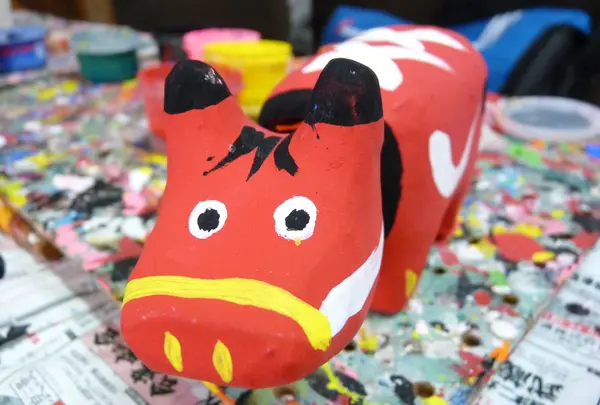 赤べこ絵付け体験