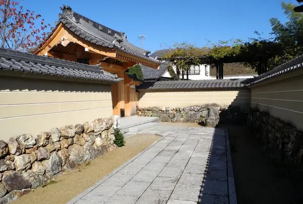栄林寺