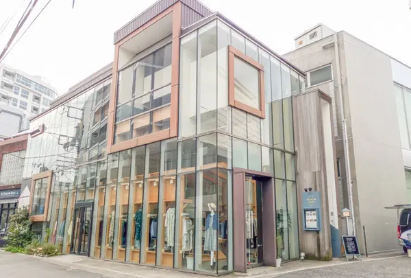 TRITON CAFE 代官山