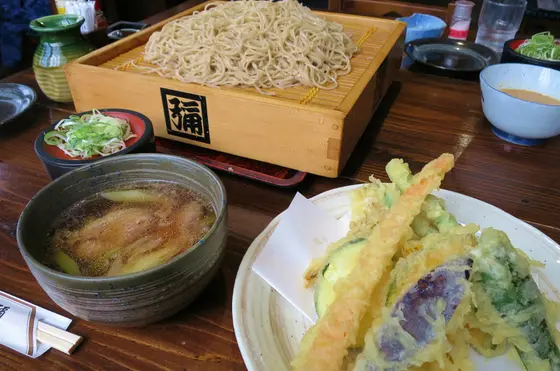 おすすめは「へぎそば」