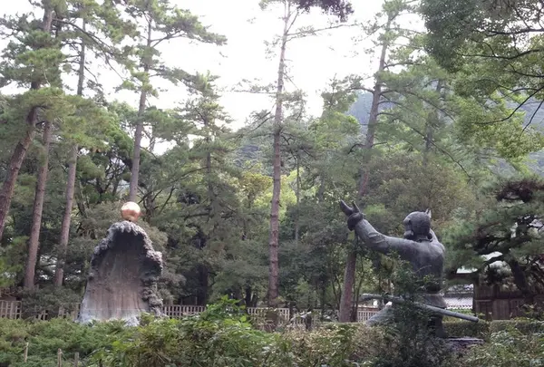 ムスビの御神像
