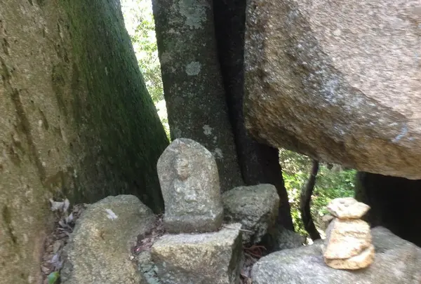 干満岩へ