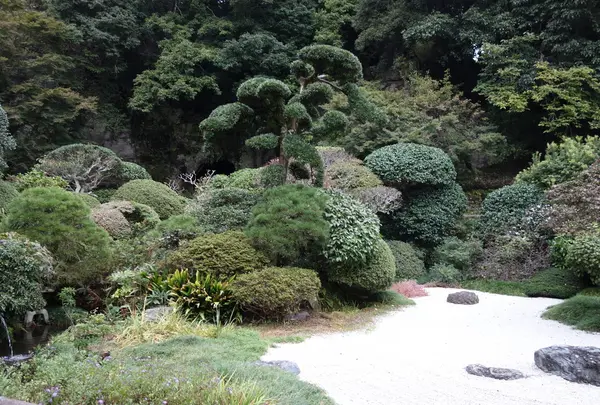 実は庭園もみどころ。