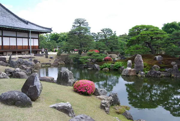 二の丸庭園