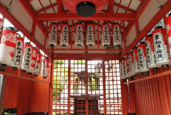 隣の稲荷様