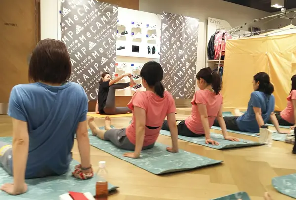 開店前の店内でのイベント