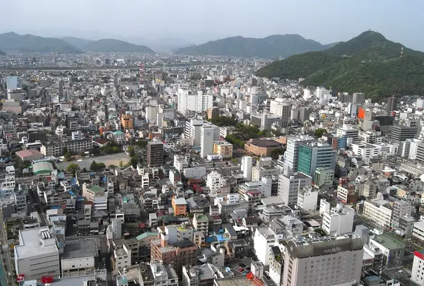 金華山長良川方面