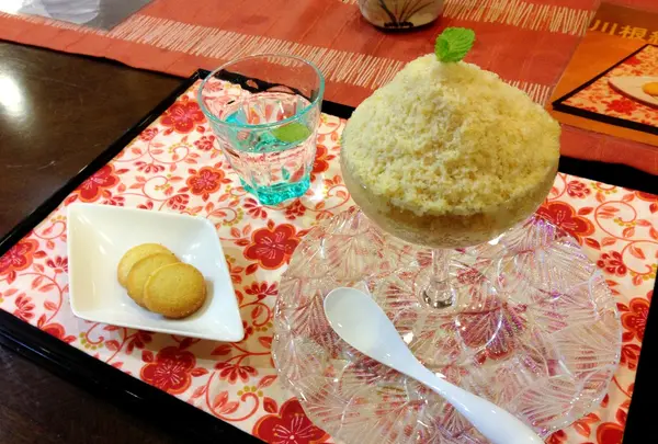 お茶以外にも美味しいものが！