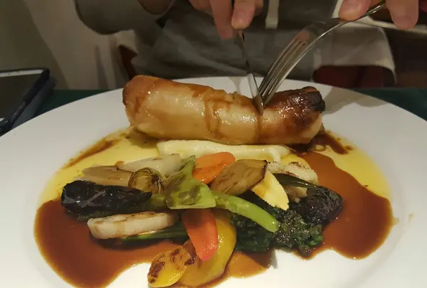 キエフ風チキン料理