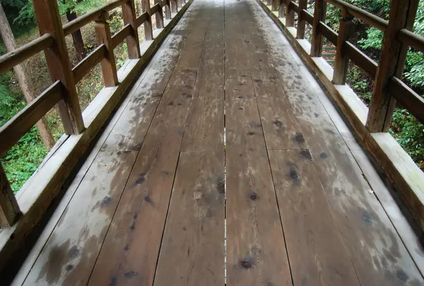 年季ものの橋