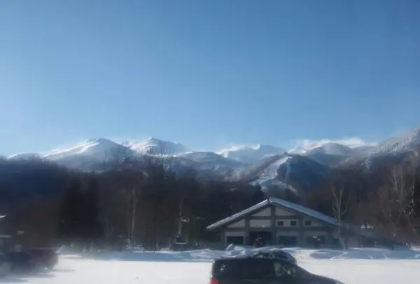 いきなり山がお出迎え！