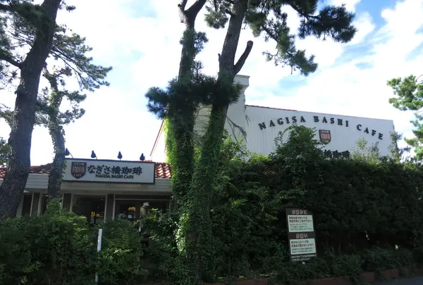 ハワイっぽい外観