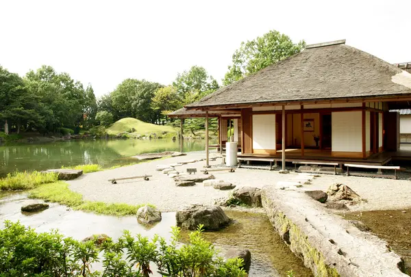 養浩館