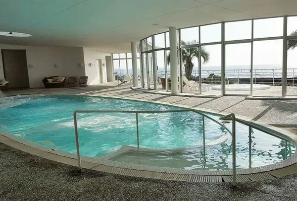 海洋深層水のプール