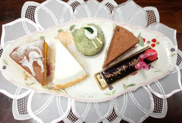今日のケーキはこの5つ