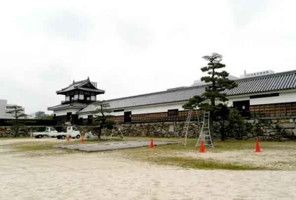 多聞櫓と太鼓櫓