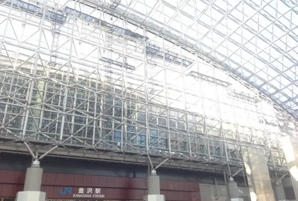 もてなしドームの内側