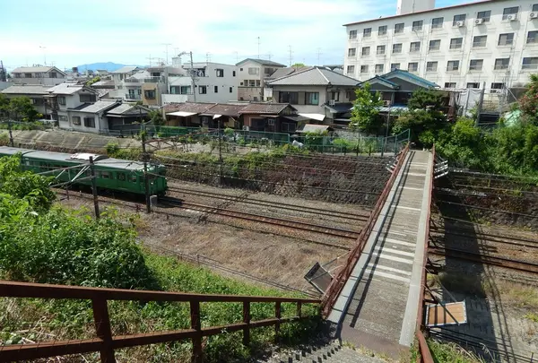 古いレールを使った橋です