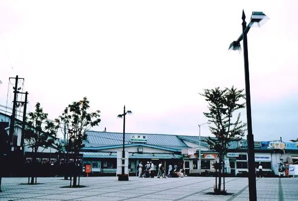 再び八戸駅