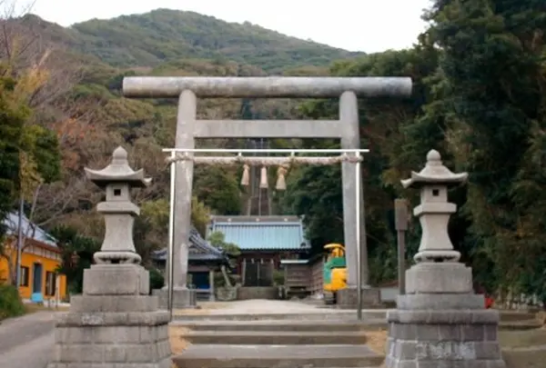 后神天比理刀咩命を祀る「女神の社」