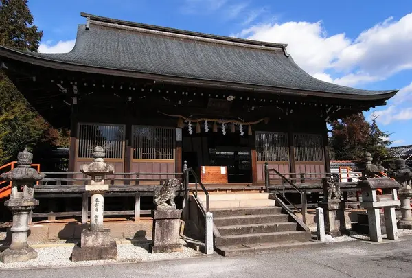 こちらが拝殿