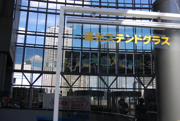 偏光ステンドグラス