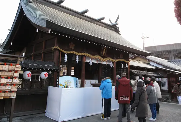 こちらがメインの拝殿