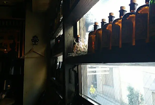 おしゃれな窓側