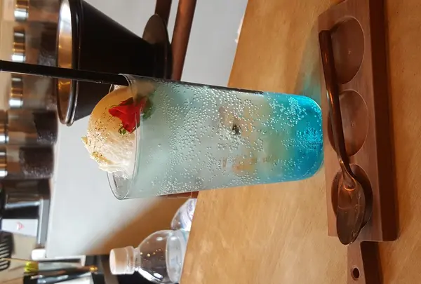 季節のクリームソーダ