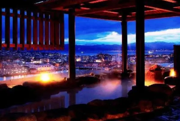 屋上露天風呂の眺望が素晴らしい