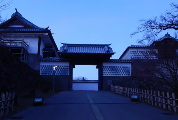 河北門（一の門）