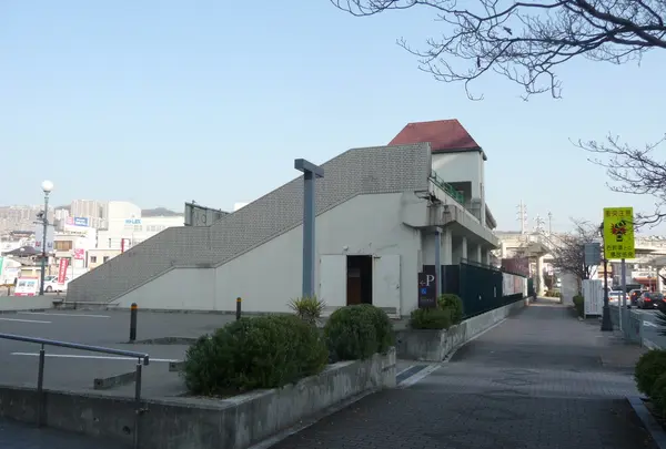 動物園エリアと遊園地エリアを結ぶ橋