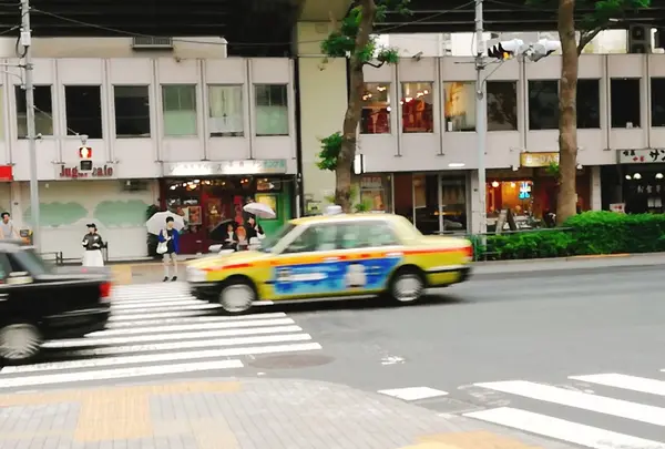 カフェ「ファブリック」は東池袋駅6番出口から20秒