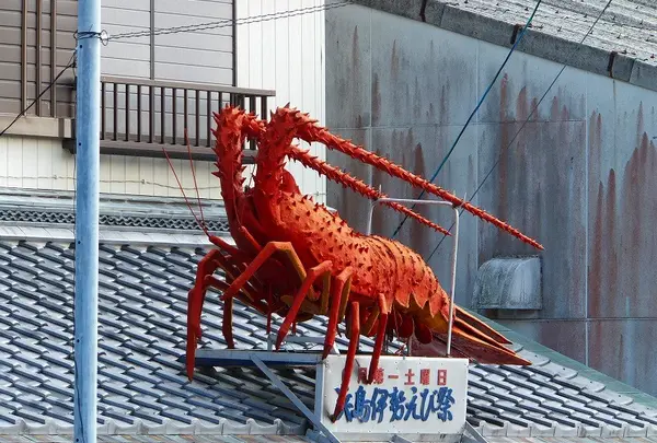 動きます