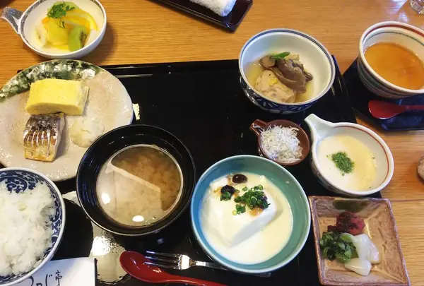 頂きます(￣人￣)