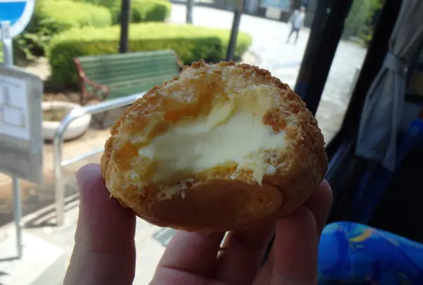 絶品！　窯出しシュークリーム