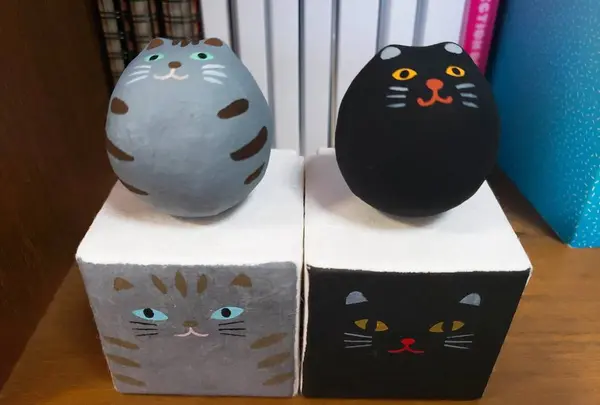 和紙でできた起き上がり小法師