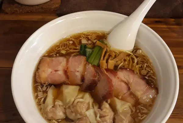 チャーシューワンタン麺