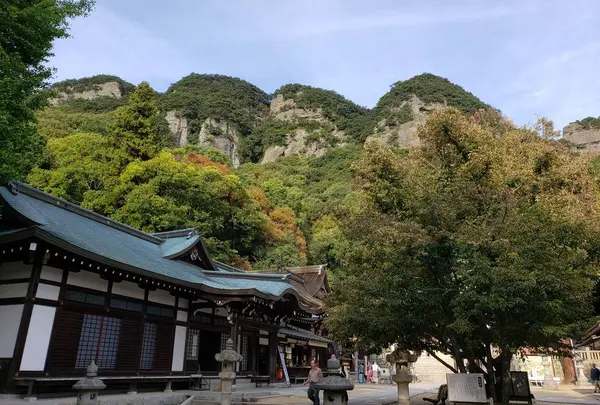 五剣山
