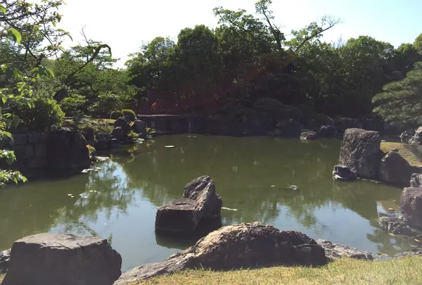 二の丸庭園
