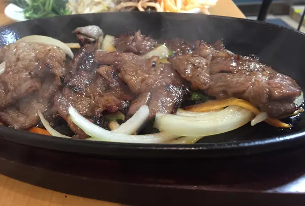 お肉が食べたくなります。