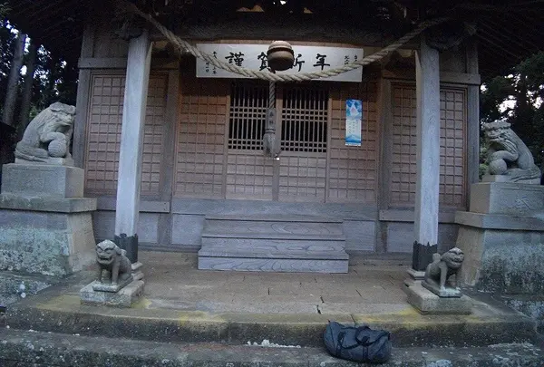 社正面