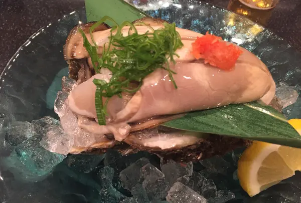 6月は岩牡蠣！