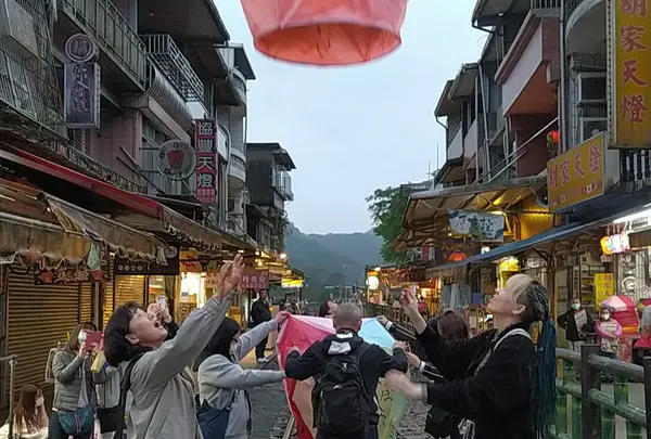 天燈揚げ