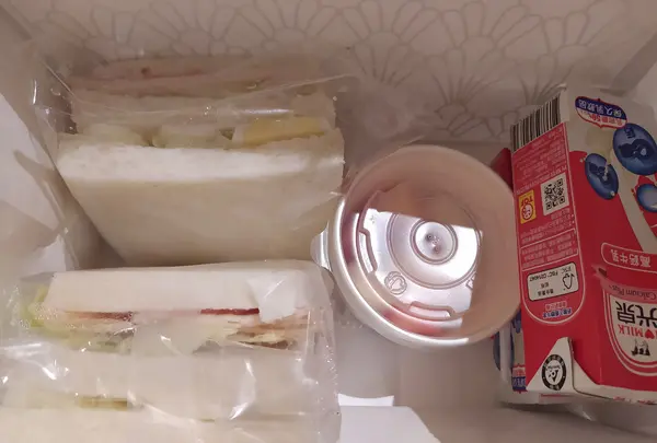 ホテルで用意してくれた朝ごはん