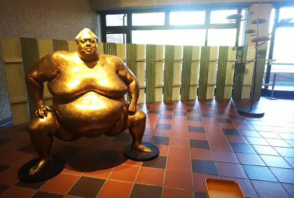美術館館内の２階ロビー