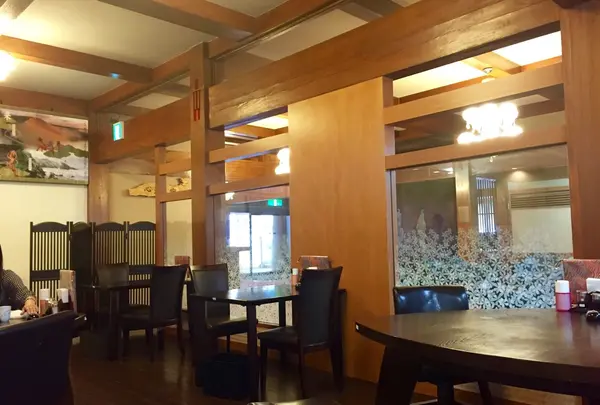 ゆったりした店内。