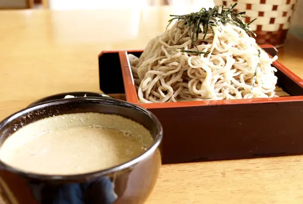 秩父名物「くるみそば」